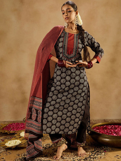 Indyancart IE Black Geometric Printed Round Neck Pure Cotton Straight Kurta Set