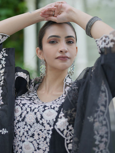 Indyancart IE Floral Embroidered Thread Work Liva Kurta WithTrousers & Dupatta