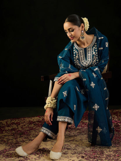 Indyancart IE Ethnic Motifs Embroidered Gotta Patti Straight Kurta With Trousers & Dupatta