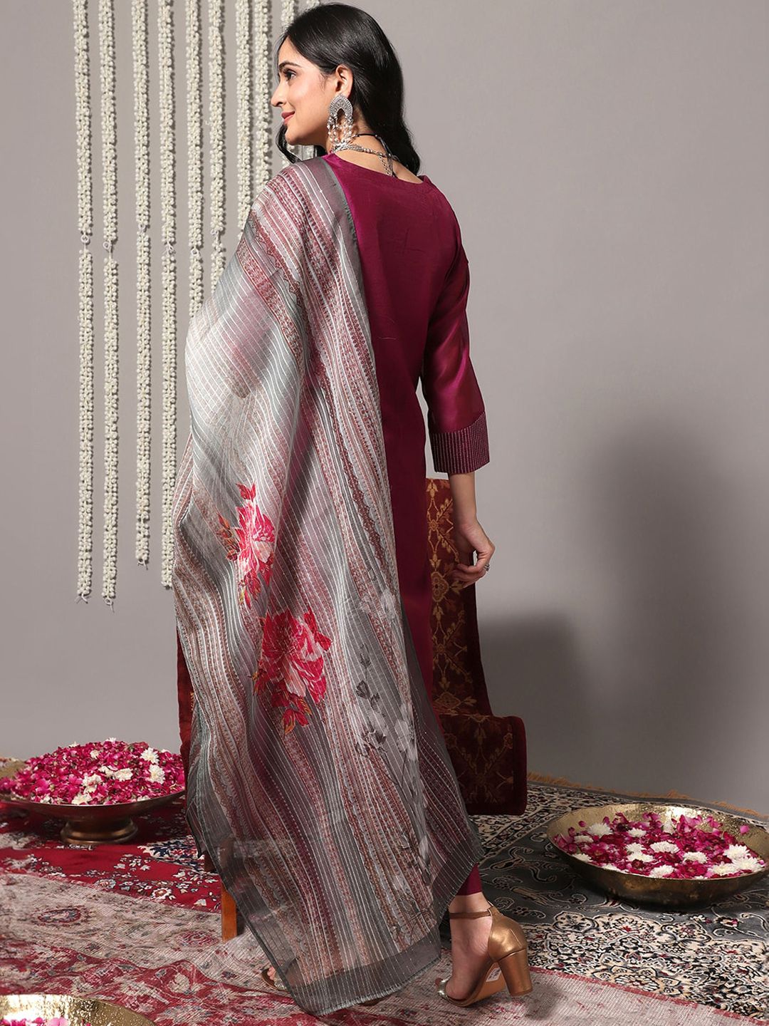 Indyancart VA Women'sFloral Yoke Design Thread Work Detail Straight Kurta & Trousers With Dupatta