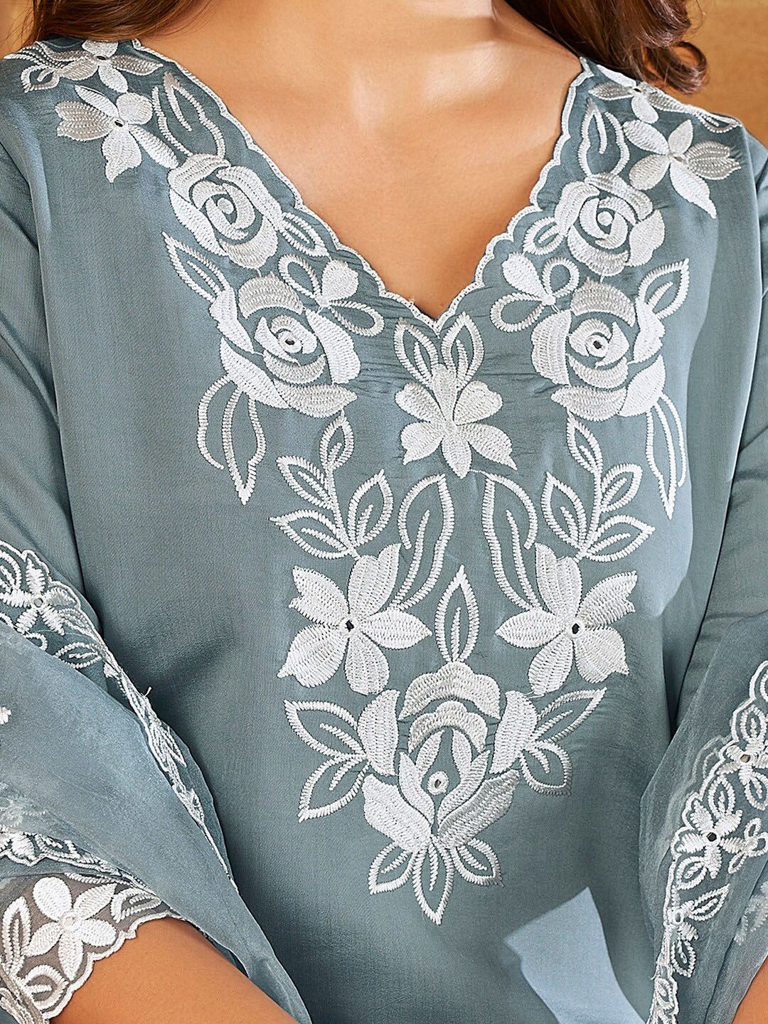 Indyancart IE Floral V-neck Embroidered Regular Thread Work Kurta with Trousers & With Dupatta