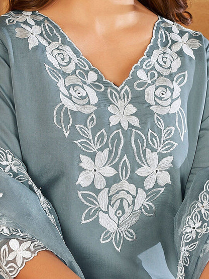 Indyancart IE Floral V-neck Embroidered Regular Thread Work Kurta with Trousers & With Dupatta