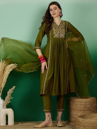 Indyancart SN Women's Green Yoke Design Thread Work Pleated A-line Kurta With Trouser & Dupatta