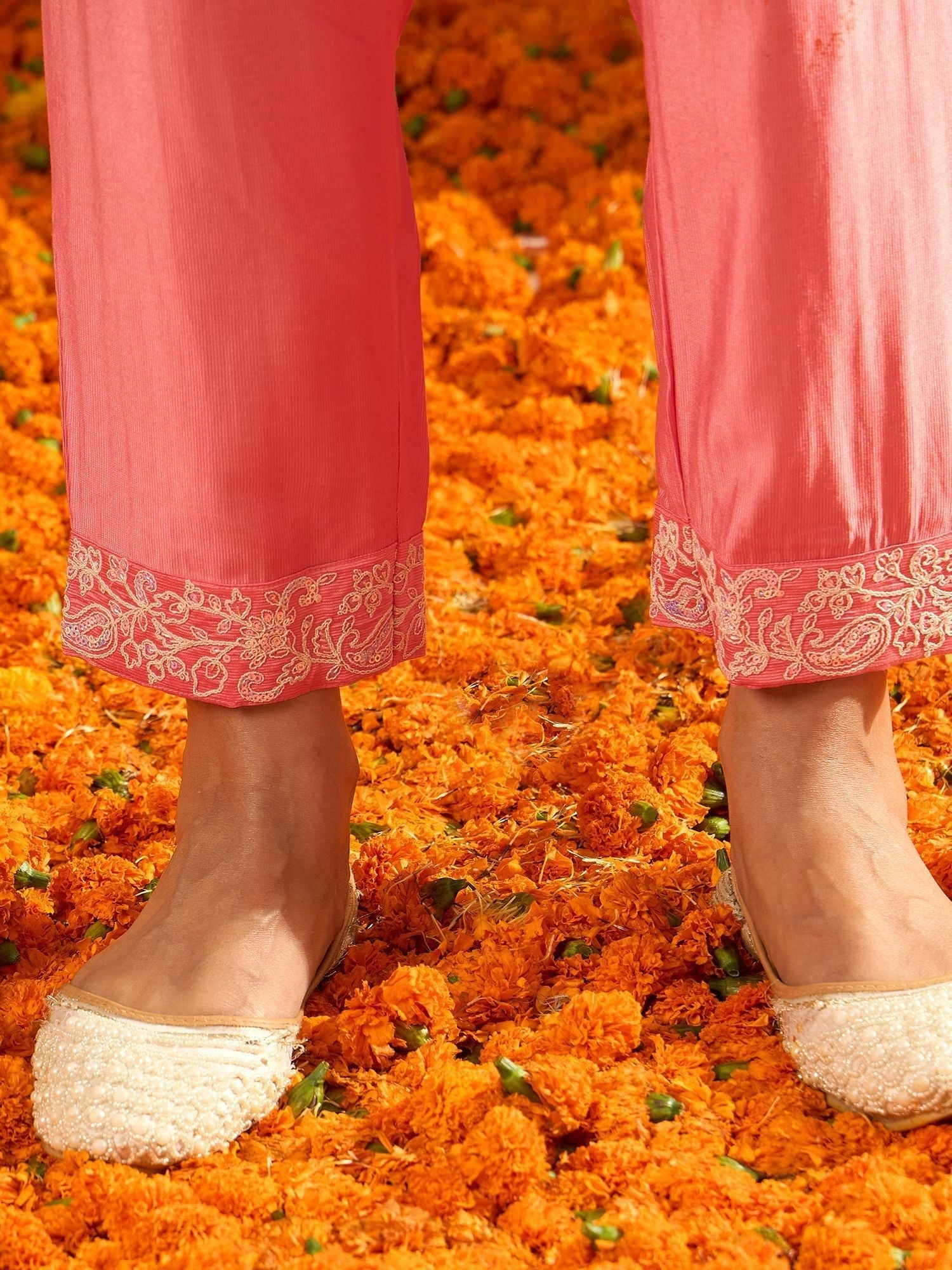 Floral Embroidered Liva V-Neck Straight Kurta With Trousers And Dupatta