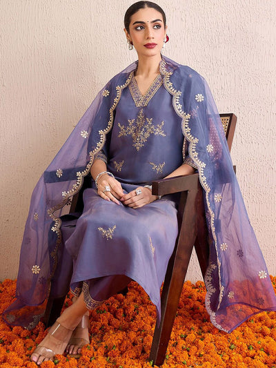 Indyancart IE Women Floral Embroidered Regular Kurta with Trousers & With Dupatta