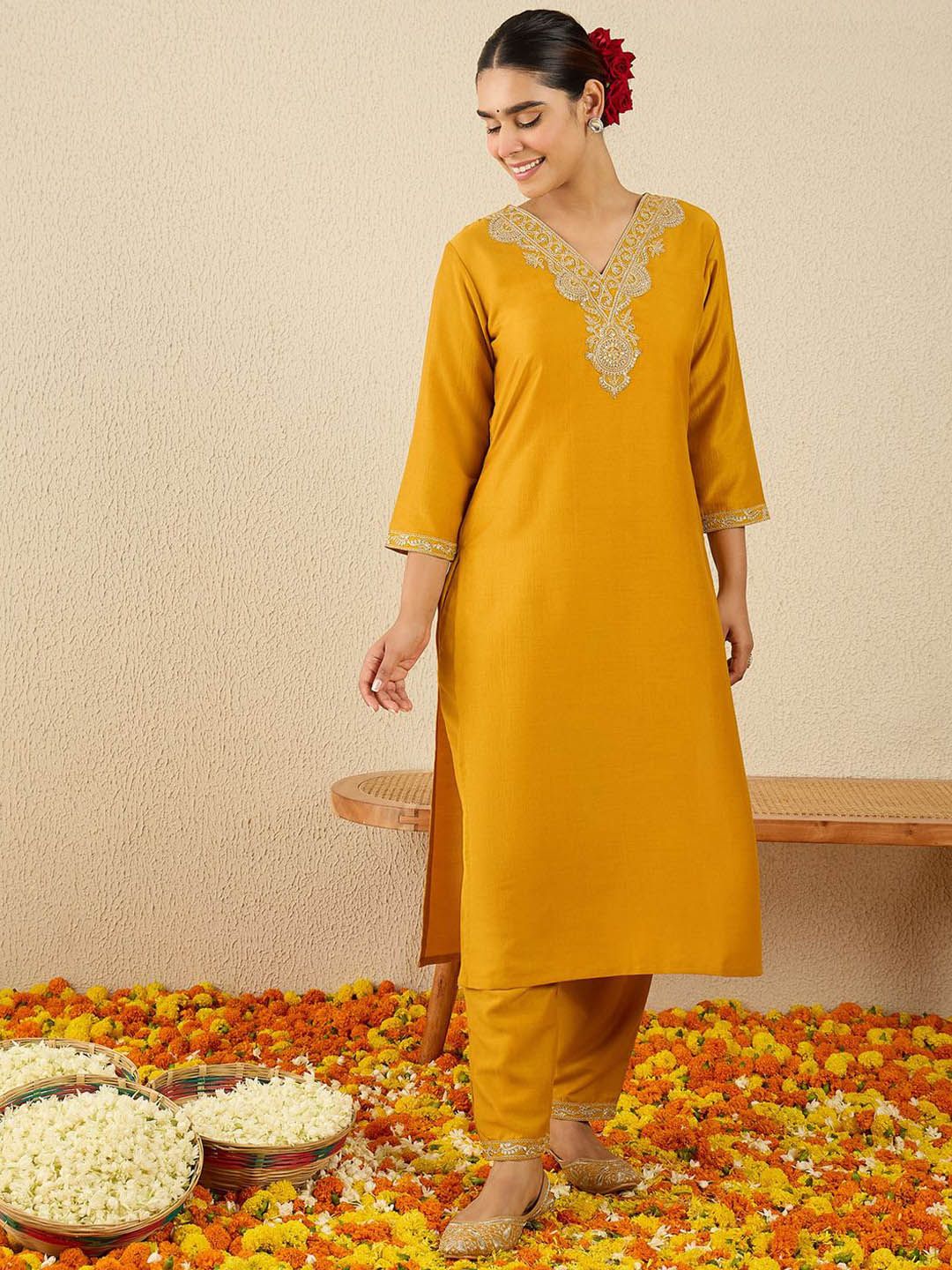 Ethnic Motifs Embroidered Sequinned Kurta With Trousers