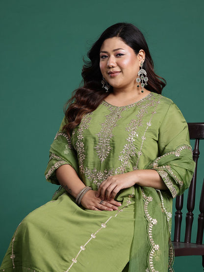 Indyancart Women's Plus Size Floral Embroidered Gotta Patti Kurta with Trousers & With Dupatta