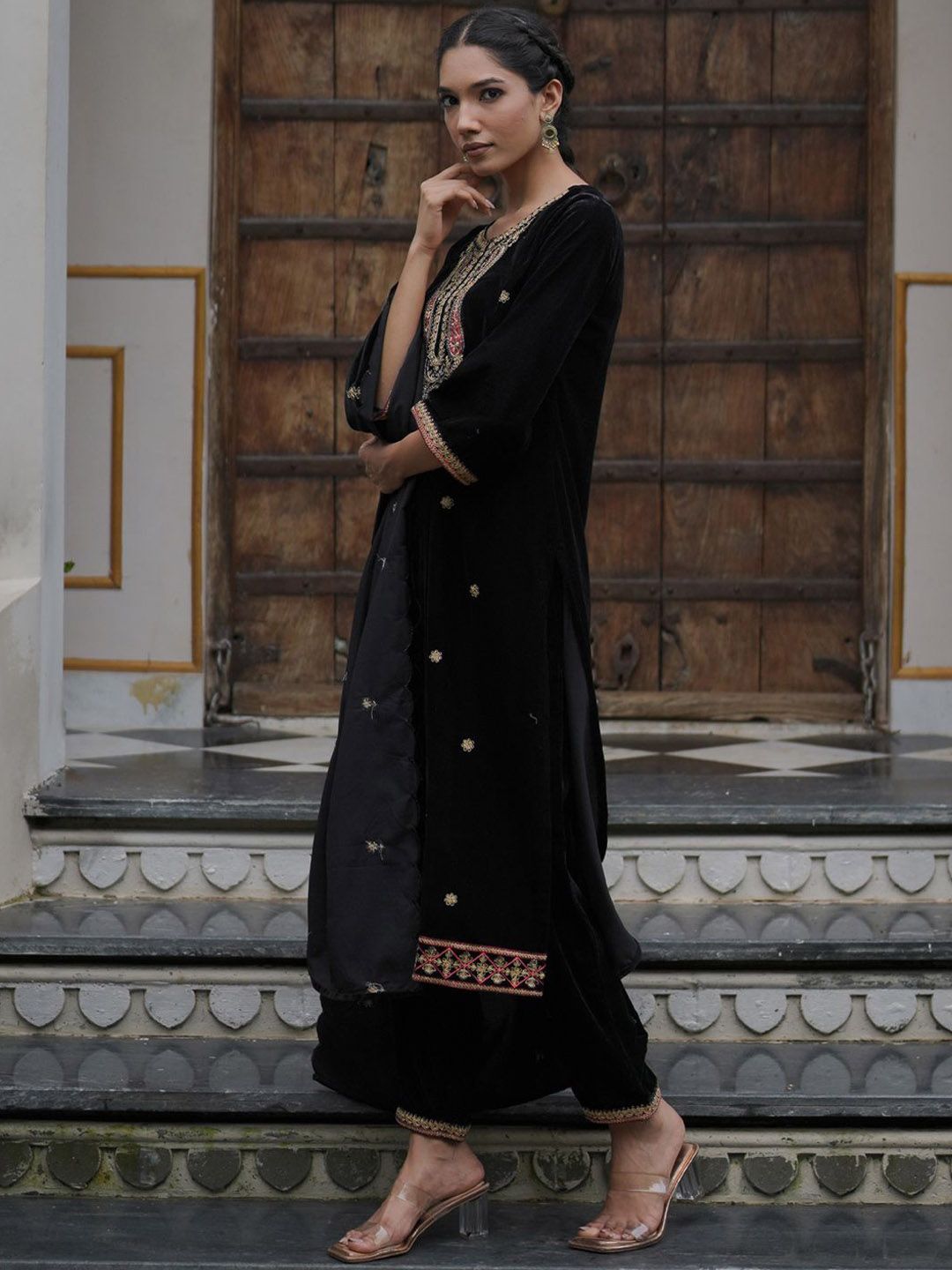 Indyancart IE Ethnic Motifs Embroidered Velvet Kurta with Trousers & Dupatta