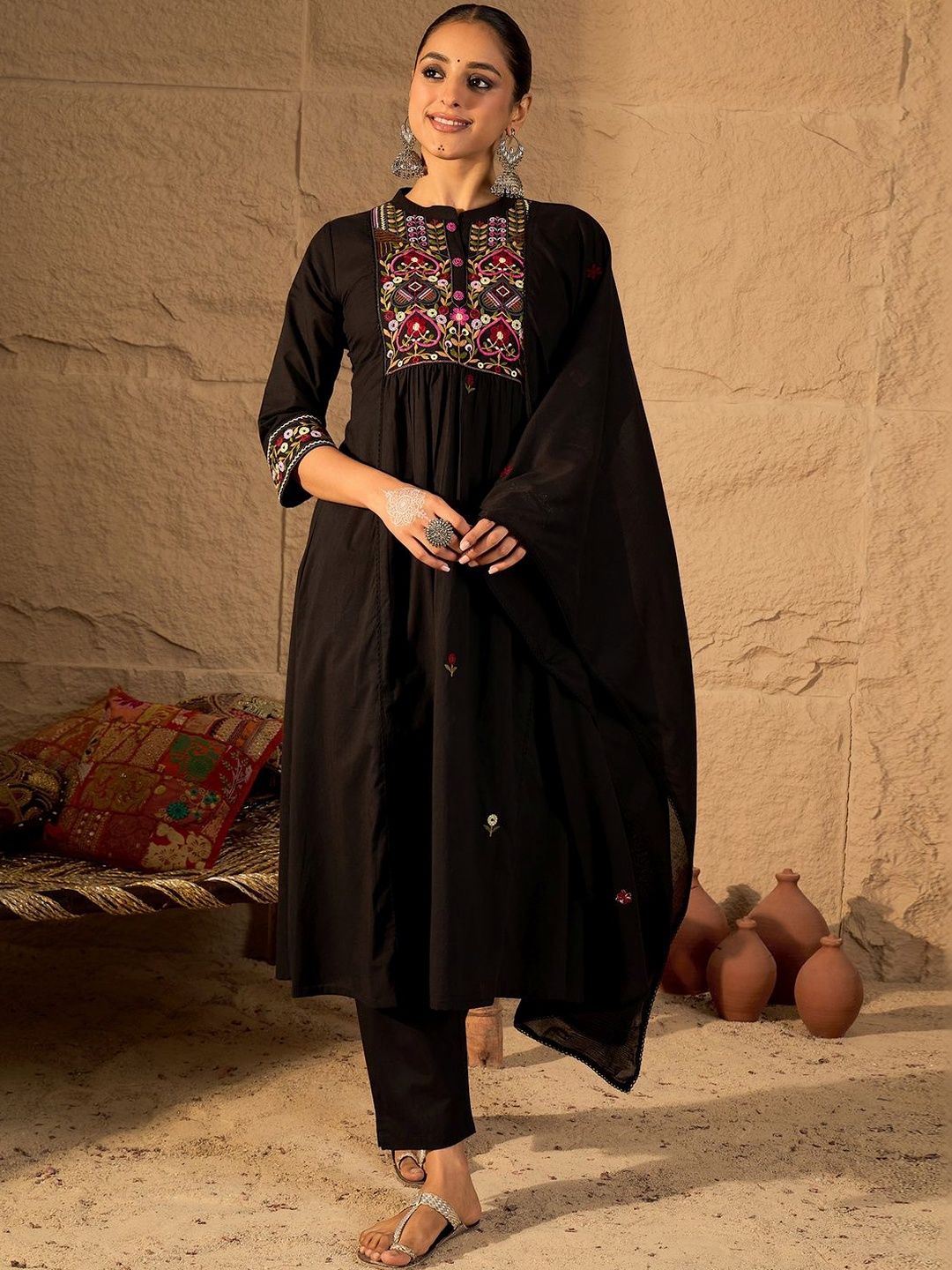 Women Ethnic Motifs Embroidered Regular Thread Work Pure Cotton Kurta with Trousers & With Dupatta