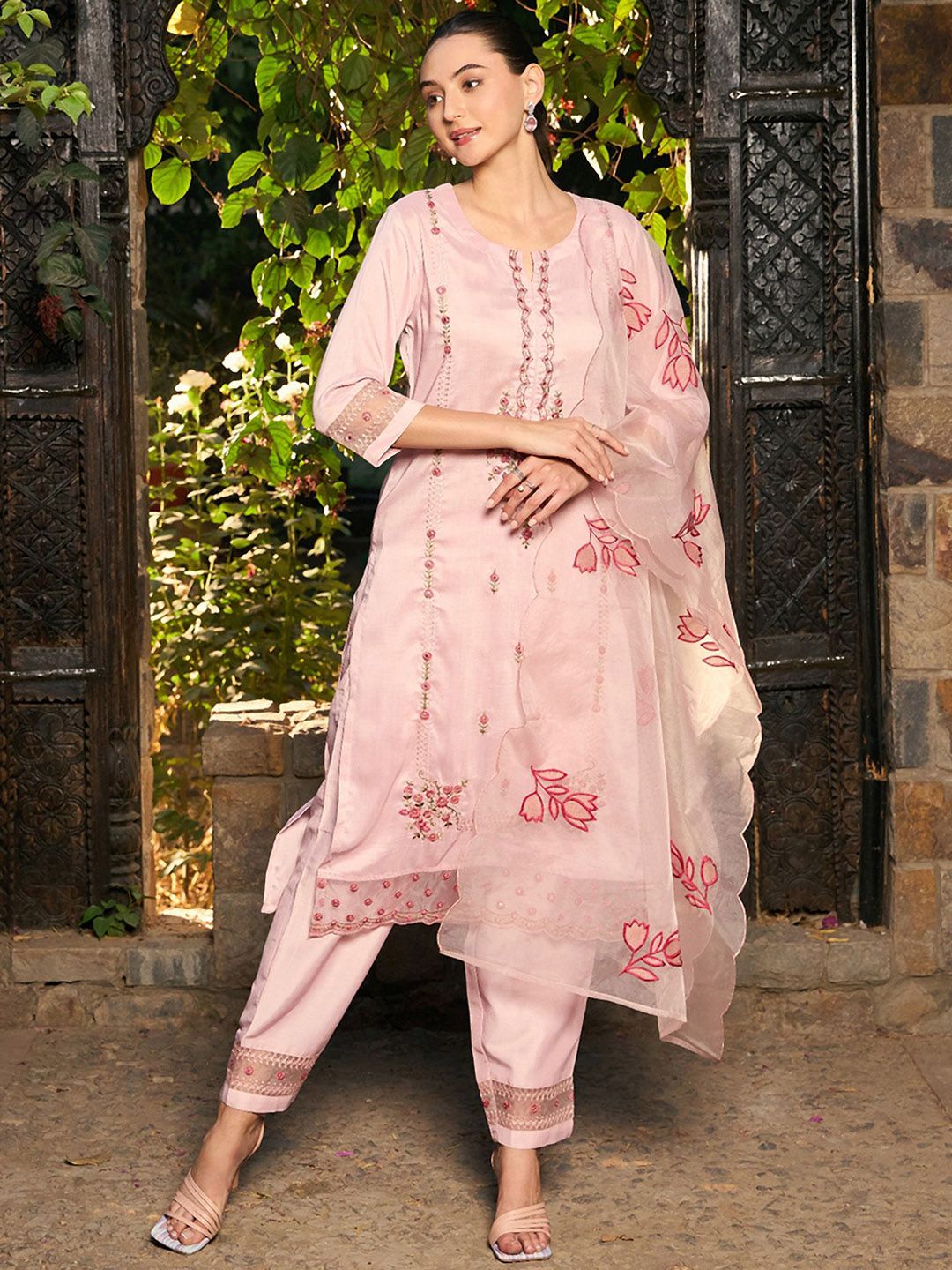 Indyancart IE Floral Embroidered Pure Cotton Straight Kurta With Trousers & Dupatta