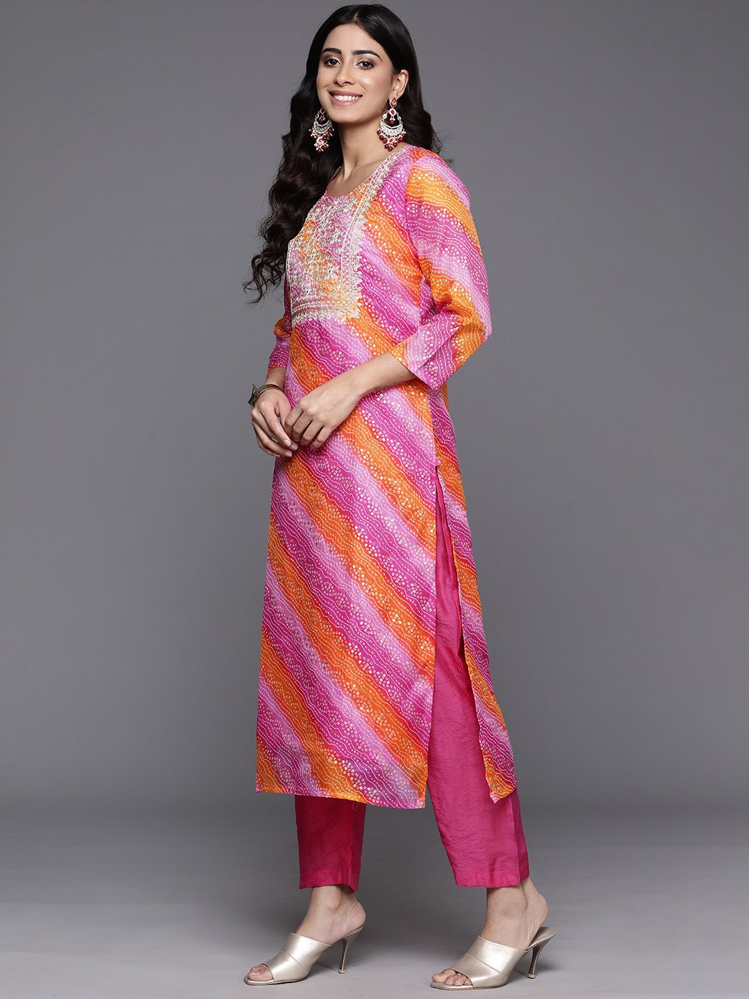 Dhiyona VA Women'sBandhani Embroidered Zari Kurta with Trousers & Dupatta