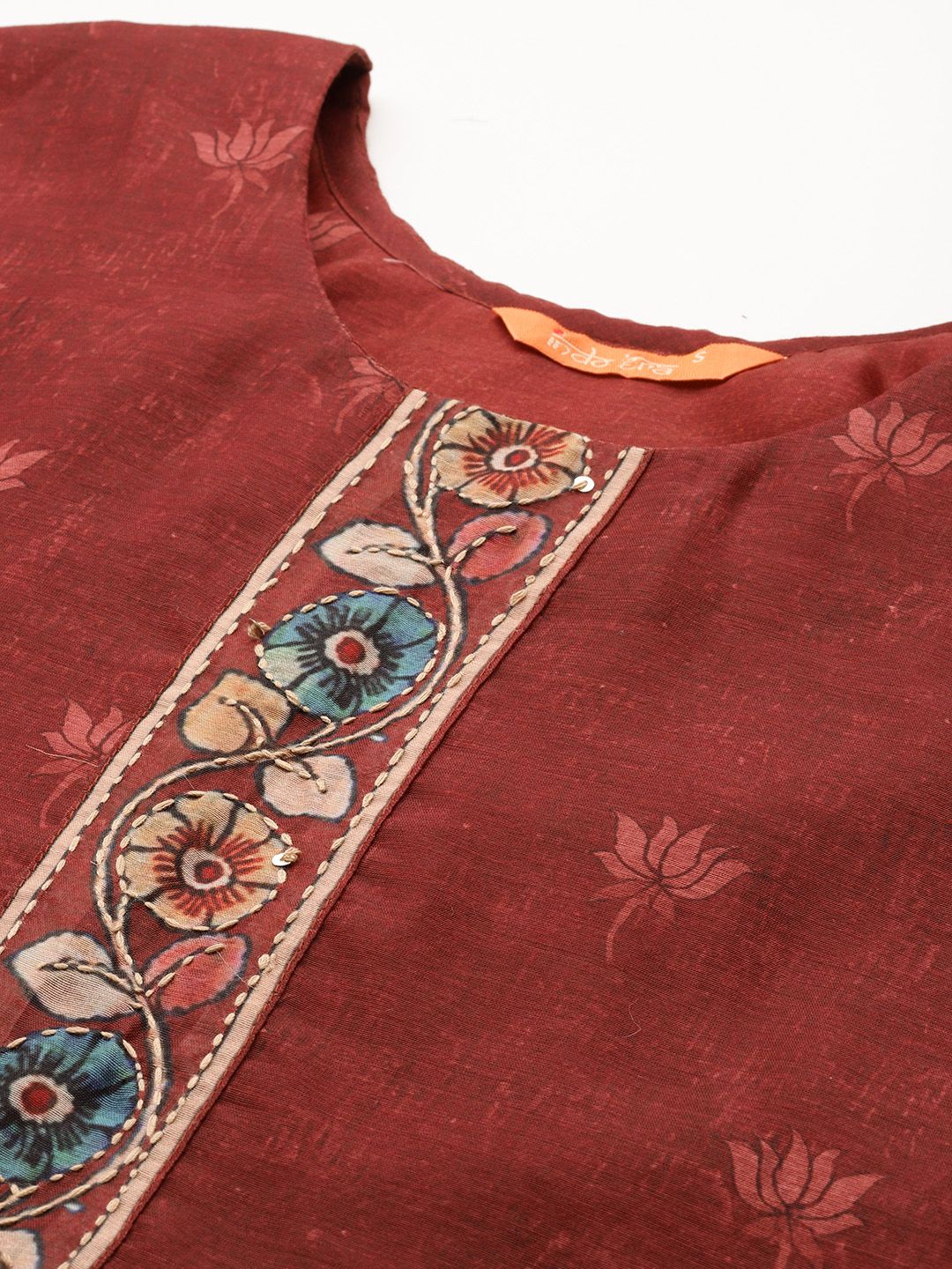 Indyancart IE Ethnic Motifs Embroidered Thread Work Chanderi Silk Kurta With Trousers & Dupatta