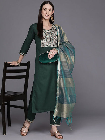 Dhiyona IE Embroidered Round Neck Three-Quarter Sleeves Sequinned Kurta Set