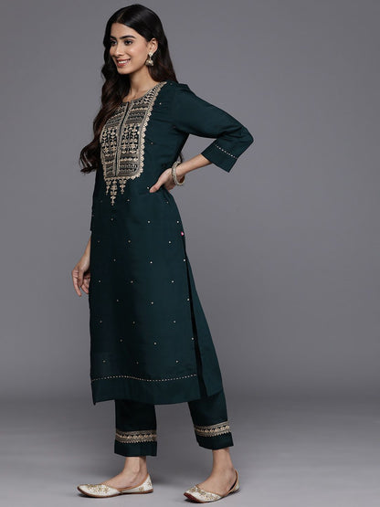 Indyancart VA Women'sFloral Yoke Design Regular Kurta with Trousers & With Dupatta