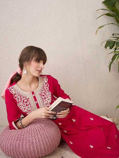 Indyancart IE Floral Embroidered Thread Work Straight Kurta