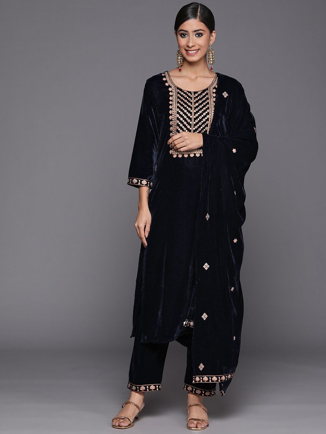 Dhiyona VA Women'sZari Embroidered velvet Kurta with Trouser and Dupatta