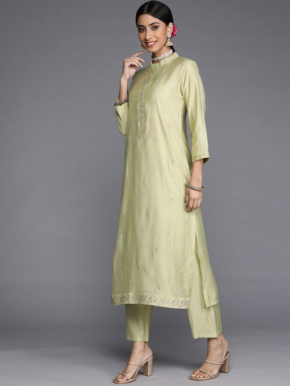 Indyancart VA Women's Green Embroidered Empire Kurta with Trousers & With Dupatta