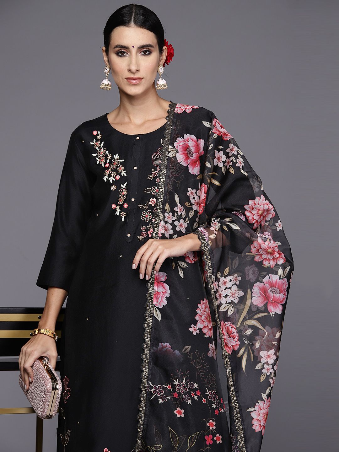 Indyancart IE Women Floral Embroidered Regular Kurta with Trousers & Dupatta