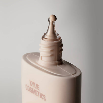 Kylie Cosmetics Skin Tint Blurring Elixir Foundation - 4.5WN