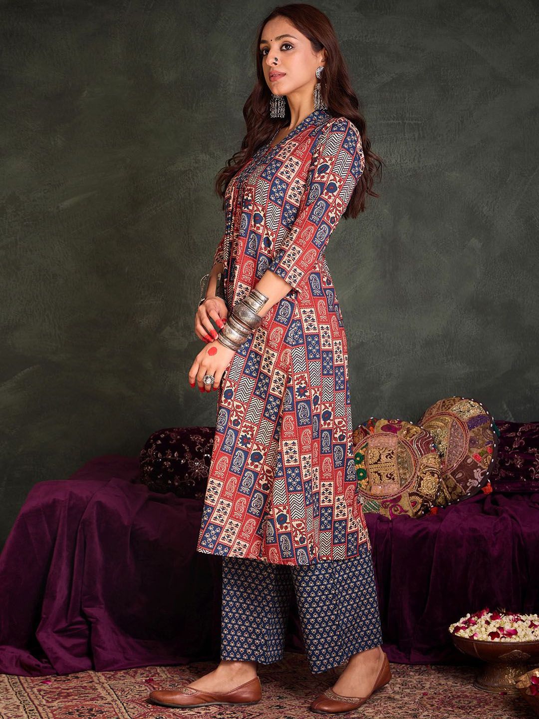 Indyancart IE Ethnic Motifs Printed Pure Cotton Kurta With Trousers