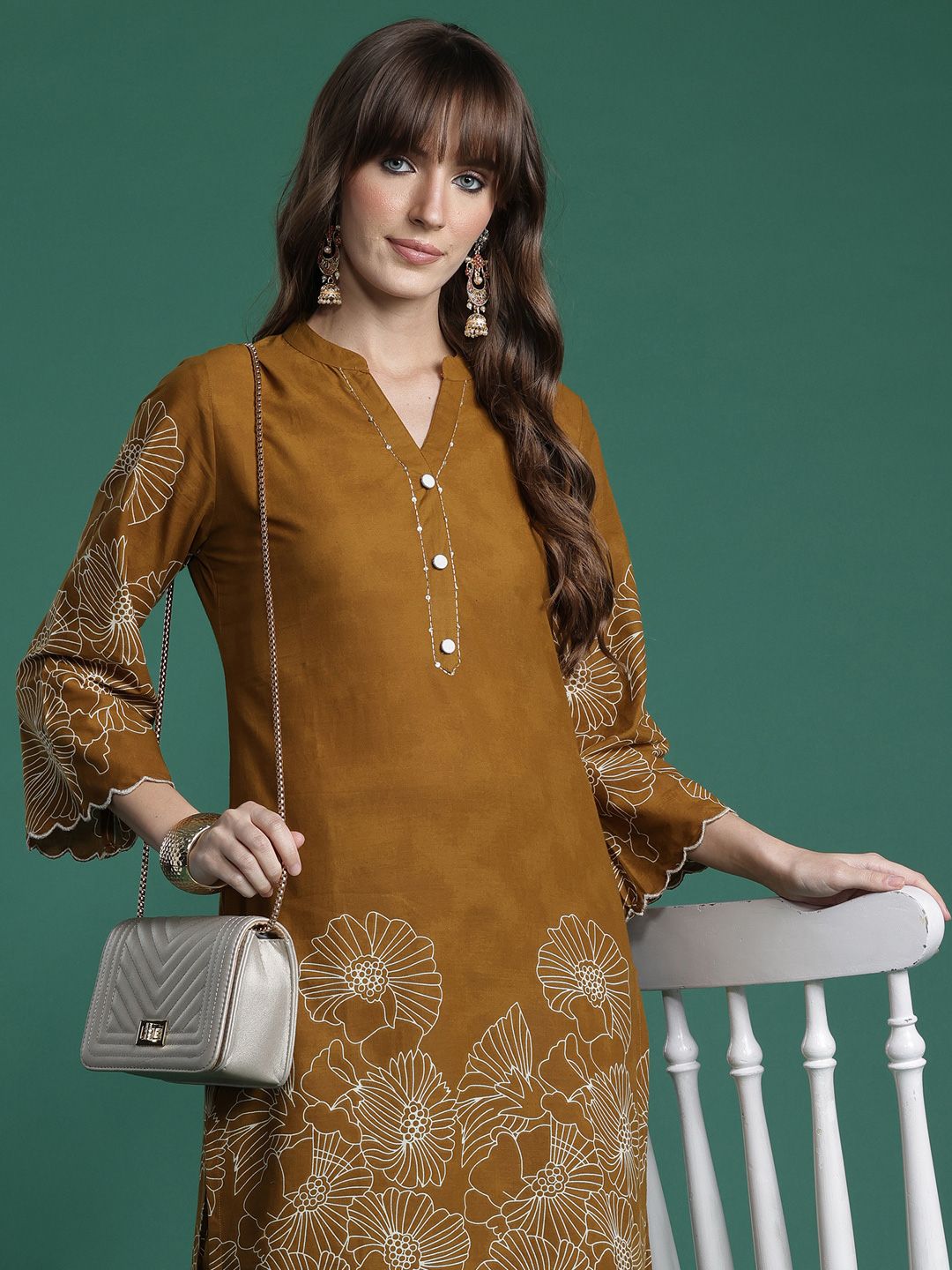 Floral Embroidered V-Neck Straight Sequinned Pure Cotton Kurta With Trouser
