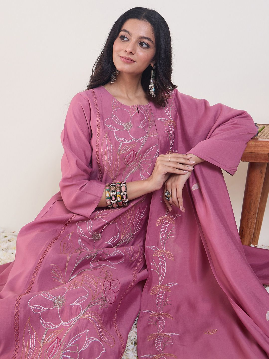 Floral Embroidered Thread Work Straight Kurta with Trousers & Dupatta