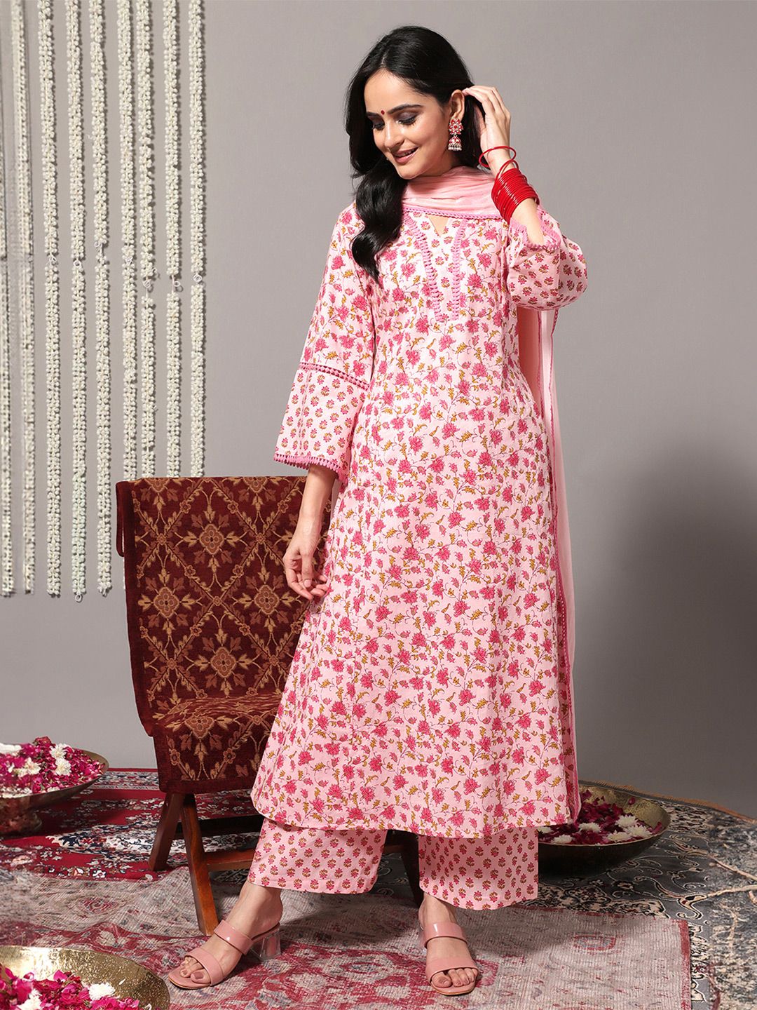 Dhiyona VA Women'sJaipuri Floral Cotton Flared Sleeve Lace Detailed Kurta with Trouser & Dupatta