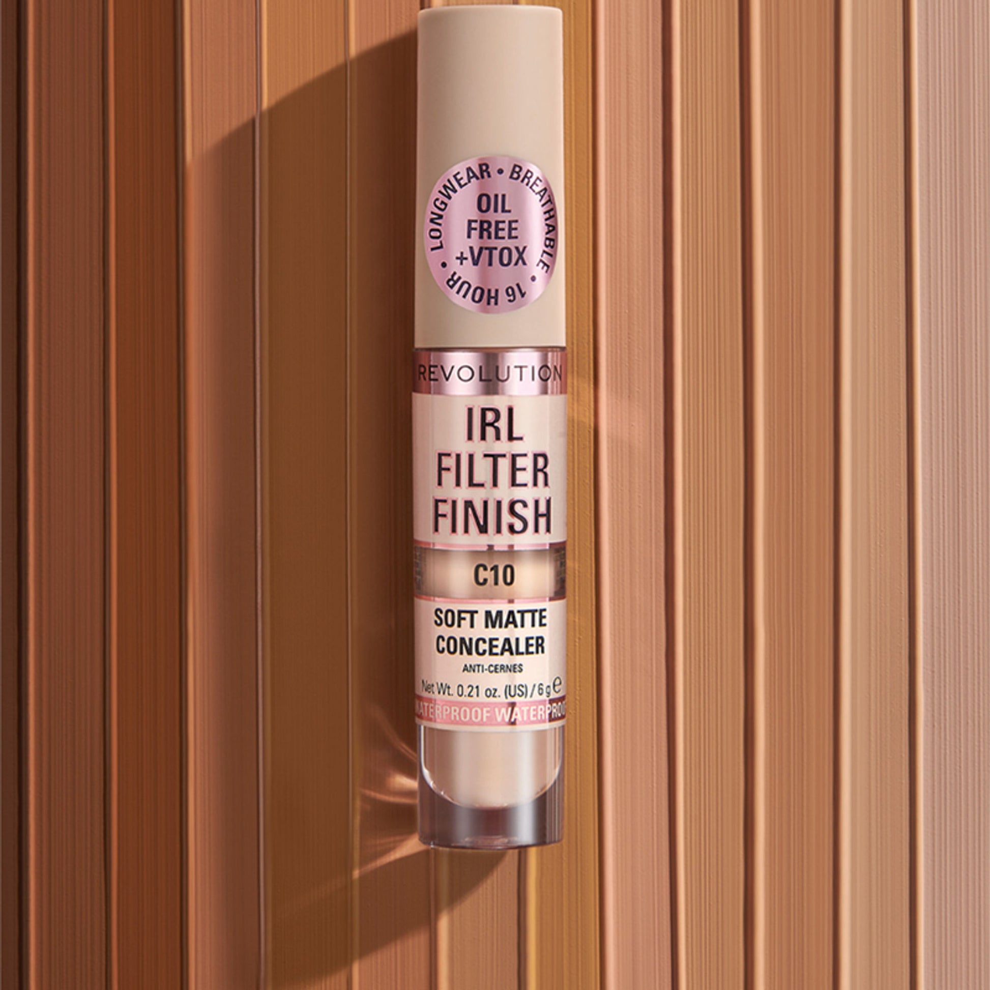 Makeup Revolution IRL Filter Finish Concealer - C8.2
