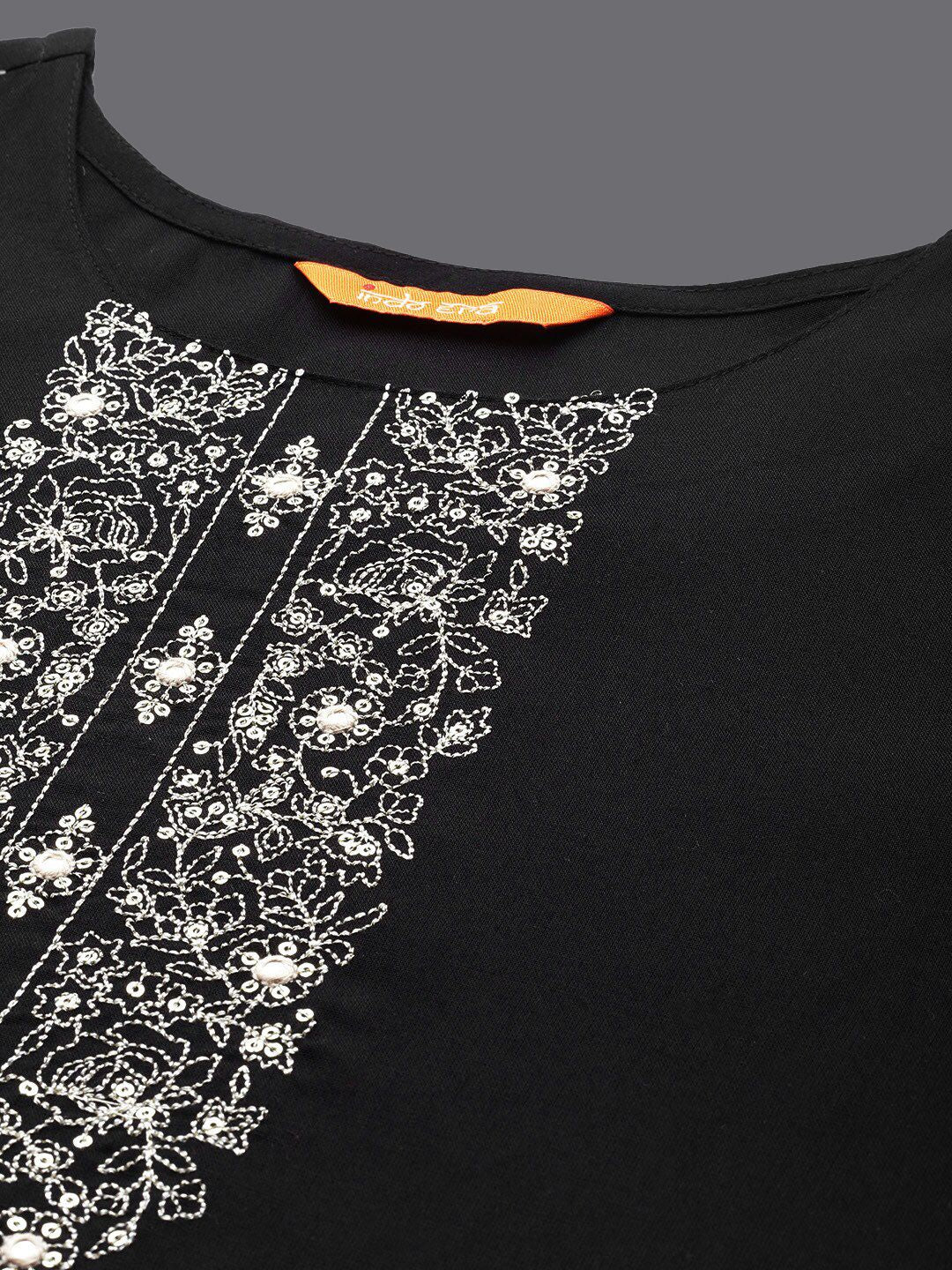 Indyancart IE Floral Embroidered Thread Work Straight Kurta