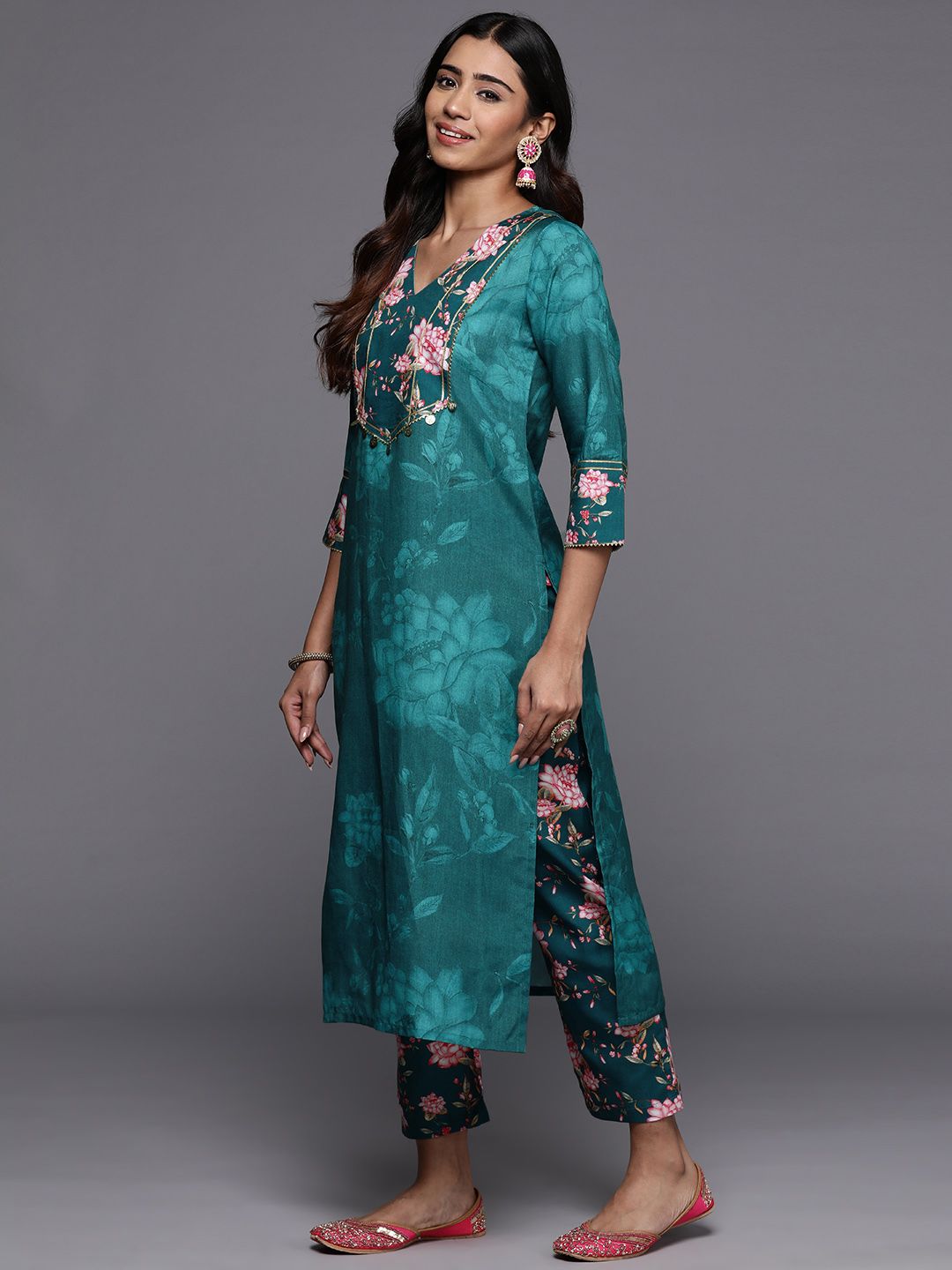 Indyancart VA Women'sFloral Printed Regular Kurta with Trousers & Dupatta