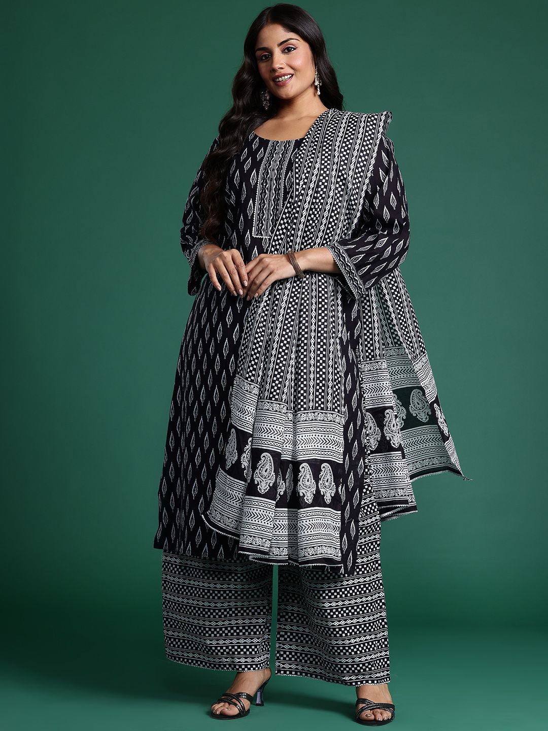 Indyancart Women's Geometric Printed Pure Cotton Kurta with Trousers & Dupatta