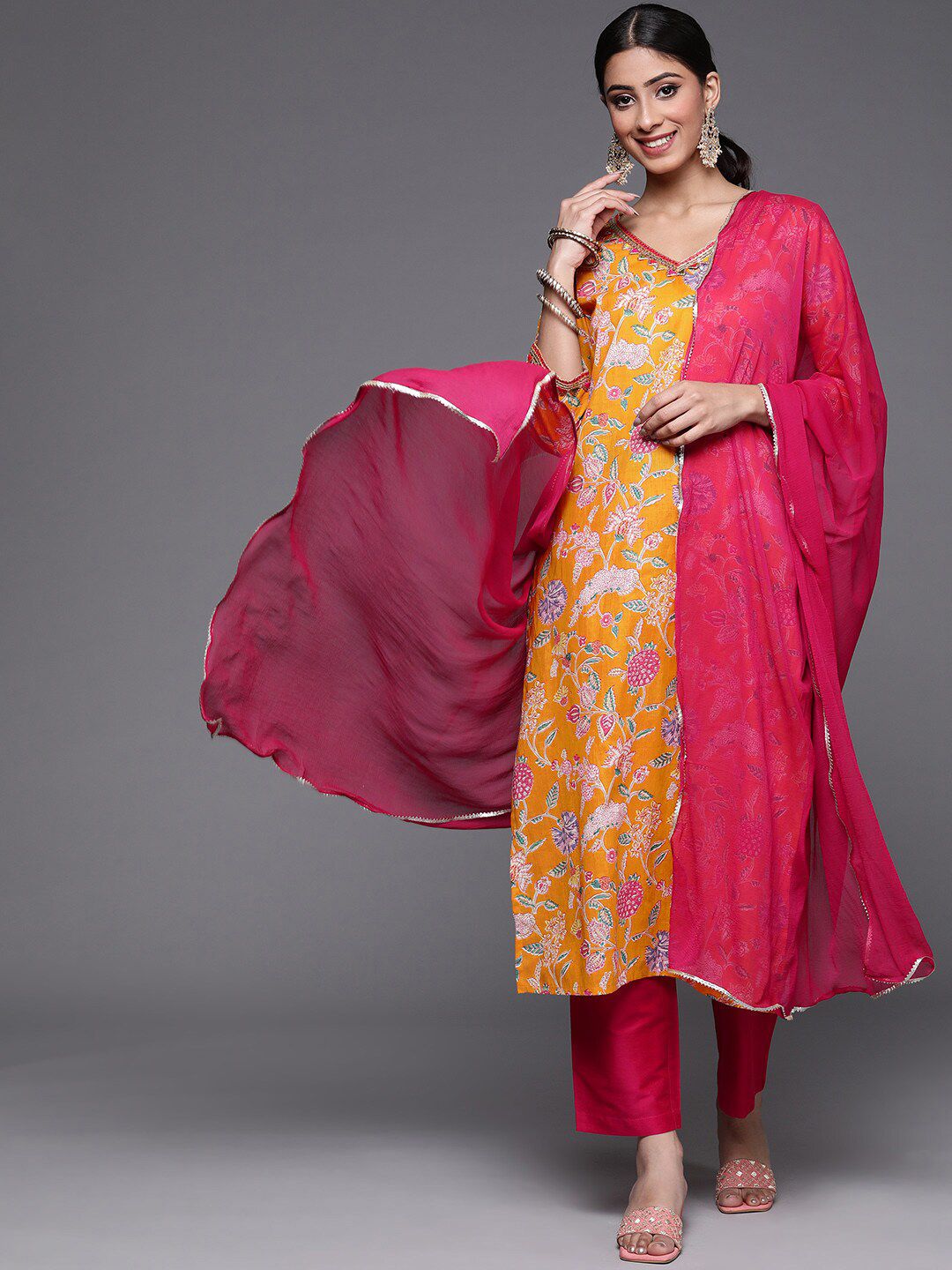 Indyancart VA Women's Yellow Printed Pure Cotton Kurta with Trousers & With Dupatta
