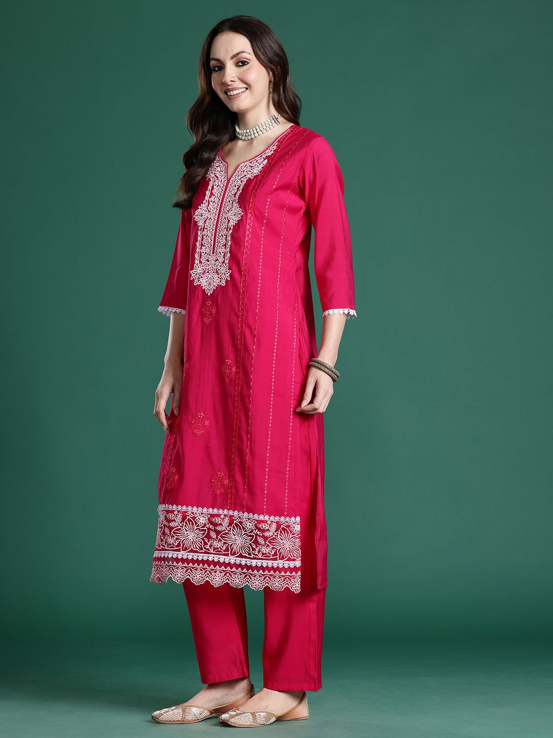 Indyancart IE Ethnic Motifs Embroidered Thread Work Kurta with Trousers & With Dupatta
