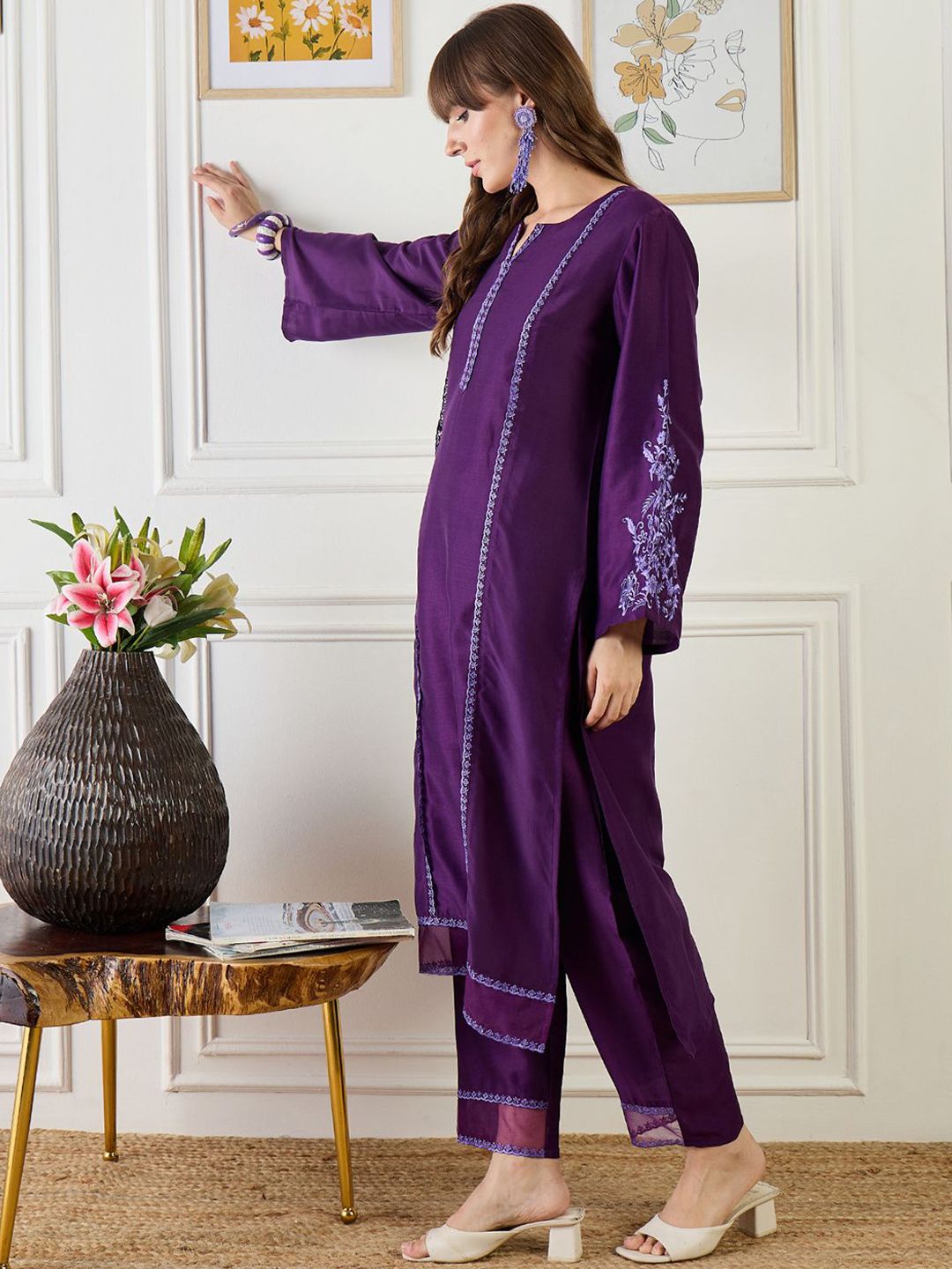 Indyancart IE Embroidered Straight Tunic With Trousers Co-Ords