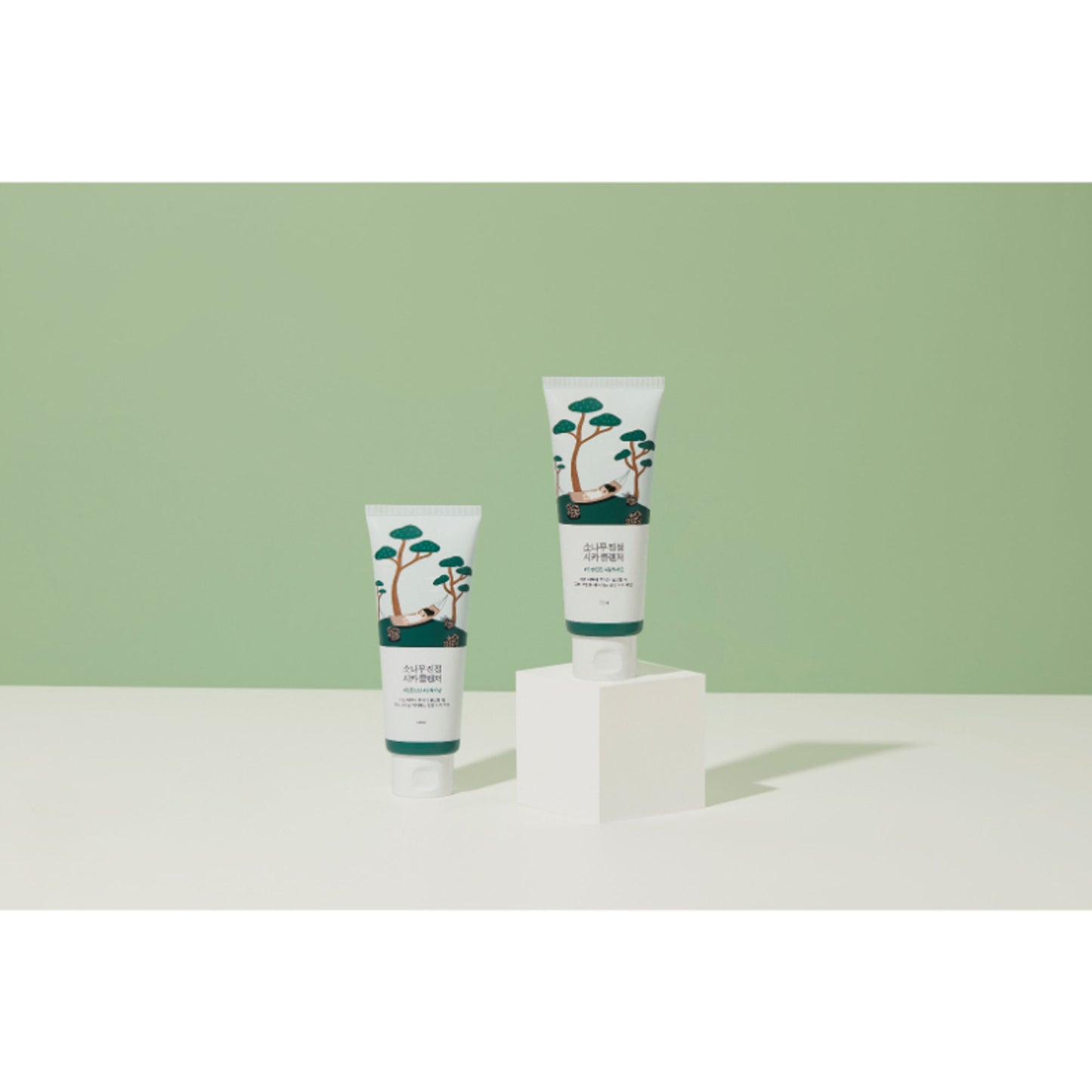 Round Lab Pine Calming Cica Cleanser, Gentle Foam Cleanser for Acne-Prone Skin
