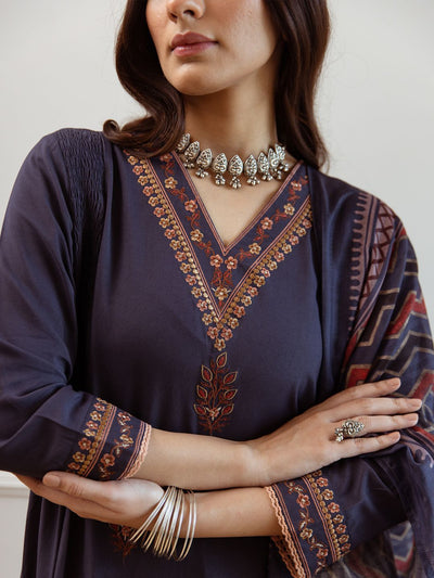 Indyancart IE Women Ethnic Motifs Embroidered Regular Thread Work Kurta with Trousers Dupatta