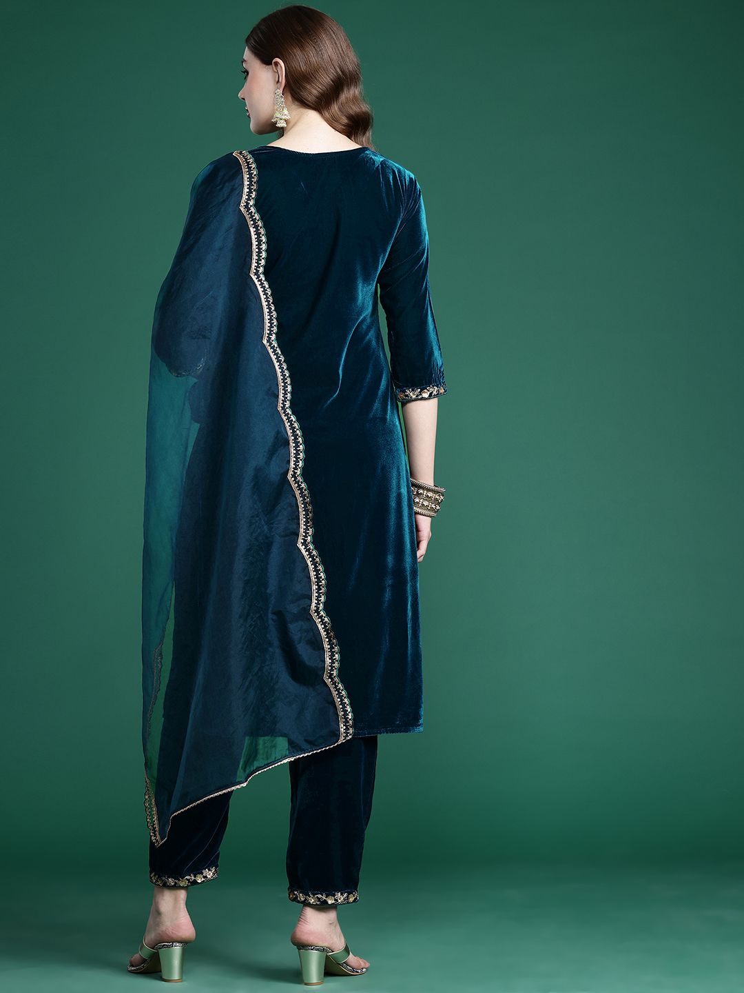 Indyancart IE Ethnic Motifs Embroidered Velvet Kurta with Trousers & With Dupatta