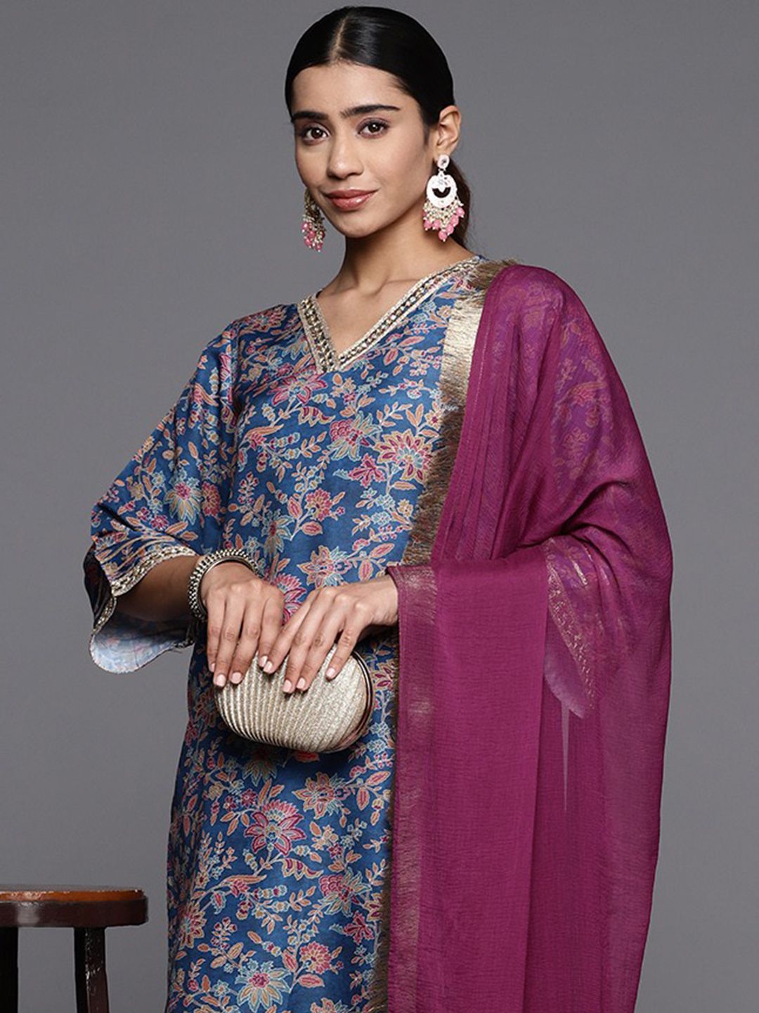 Indyancart VA Women's Paisley Printed Woolen Kurta Paired with Trousers & Printed Dupatta