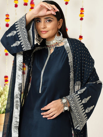 Indyancart VA Women'sEthnic Motifs Zari Embroidered Regular Kurta With Trousers & With Dupatta