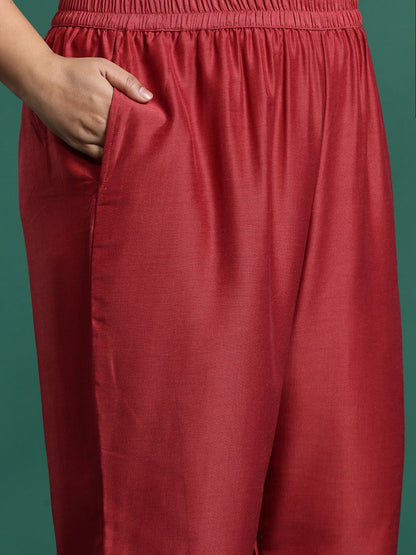 Indyancart IE Plus Size Ethnic Motifs Embroidered Gotta Patti Kurta Set