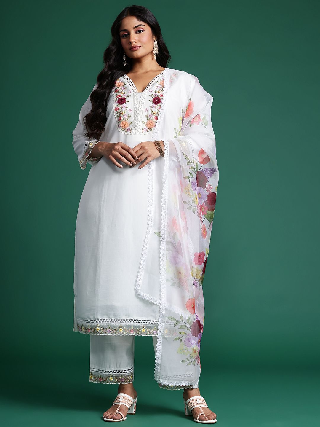 Indyancart Women's Plus Size Floral Embroidered Beads & Stones Kurta with Trousers & With Dupatta