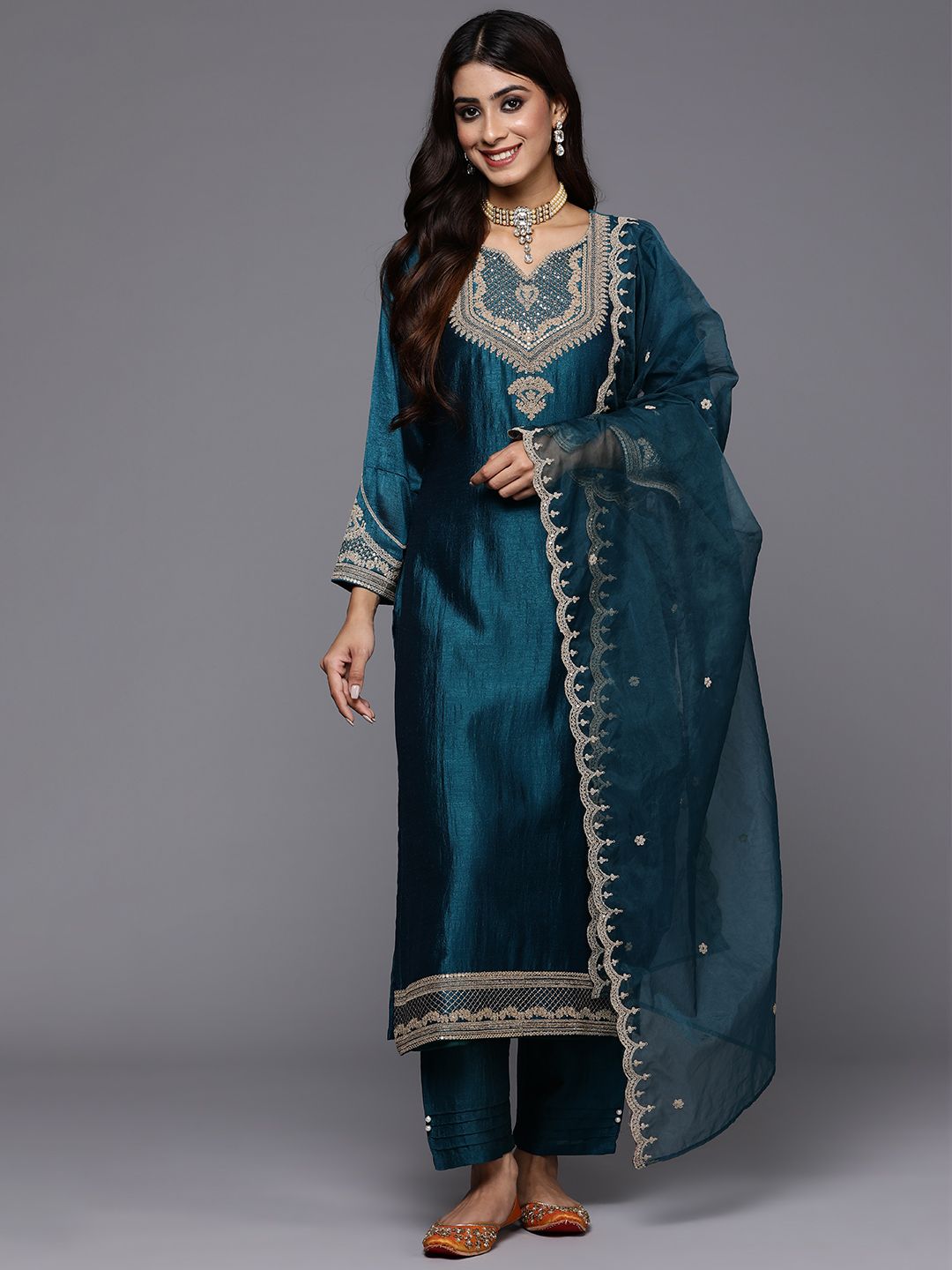 Indyancart IE Women Embroidered Regular Kurta with Trousers & Dupatta