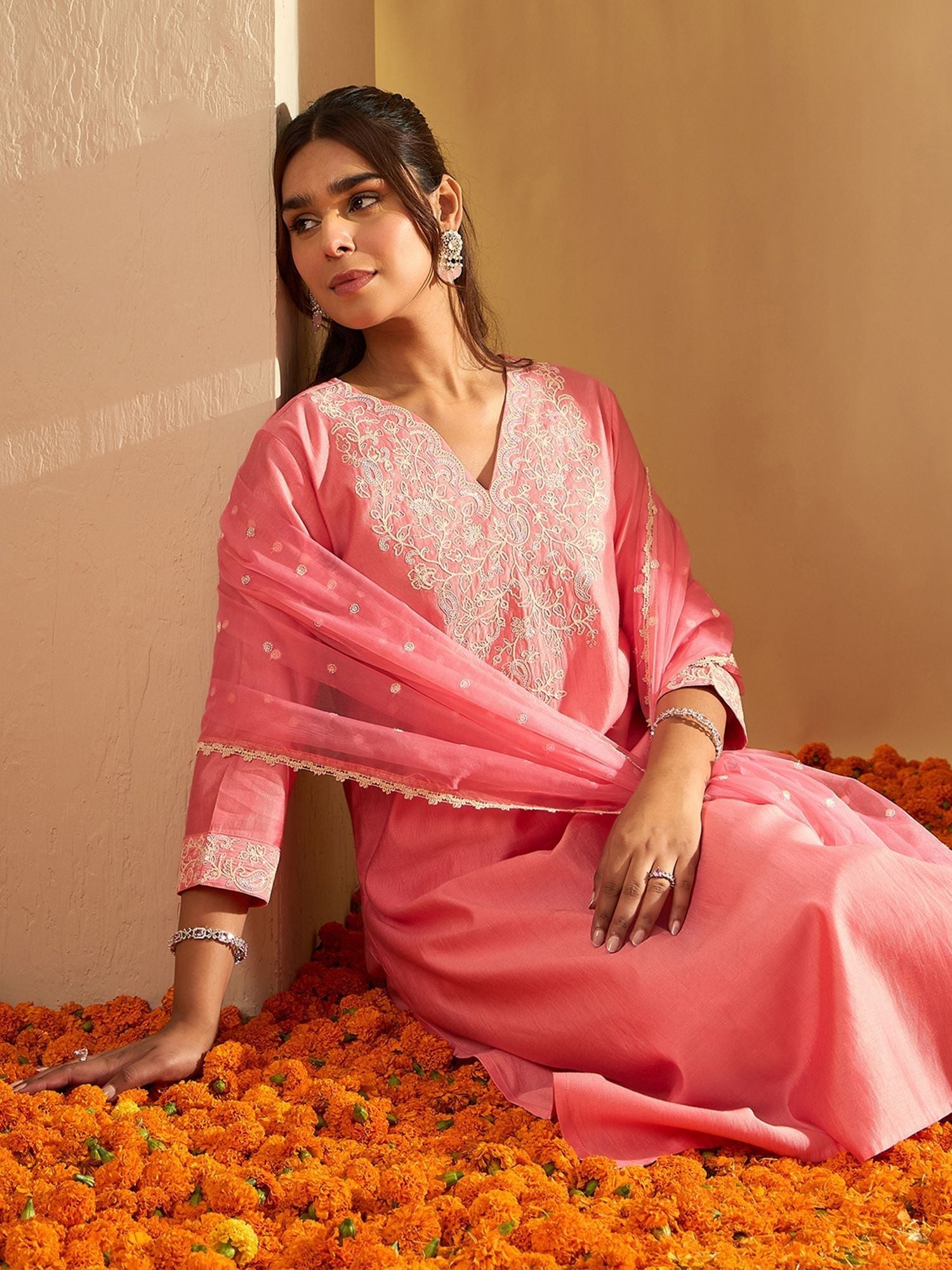 Floral Embroidered Liva V-Neck Straight Kurta With Trousers And Dupatta