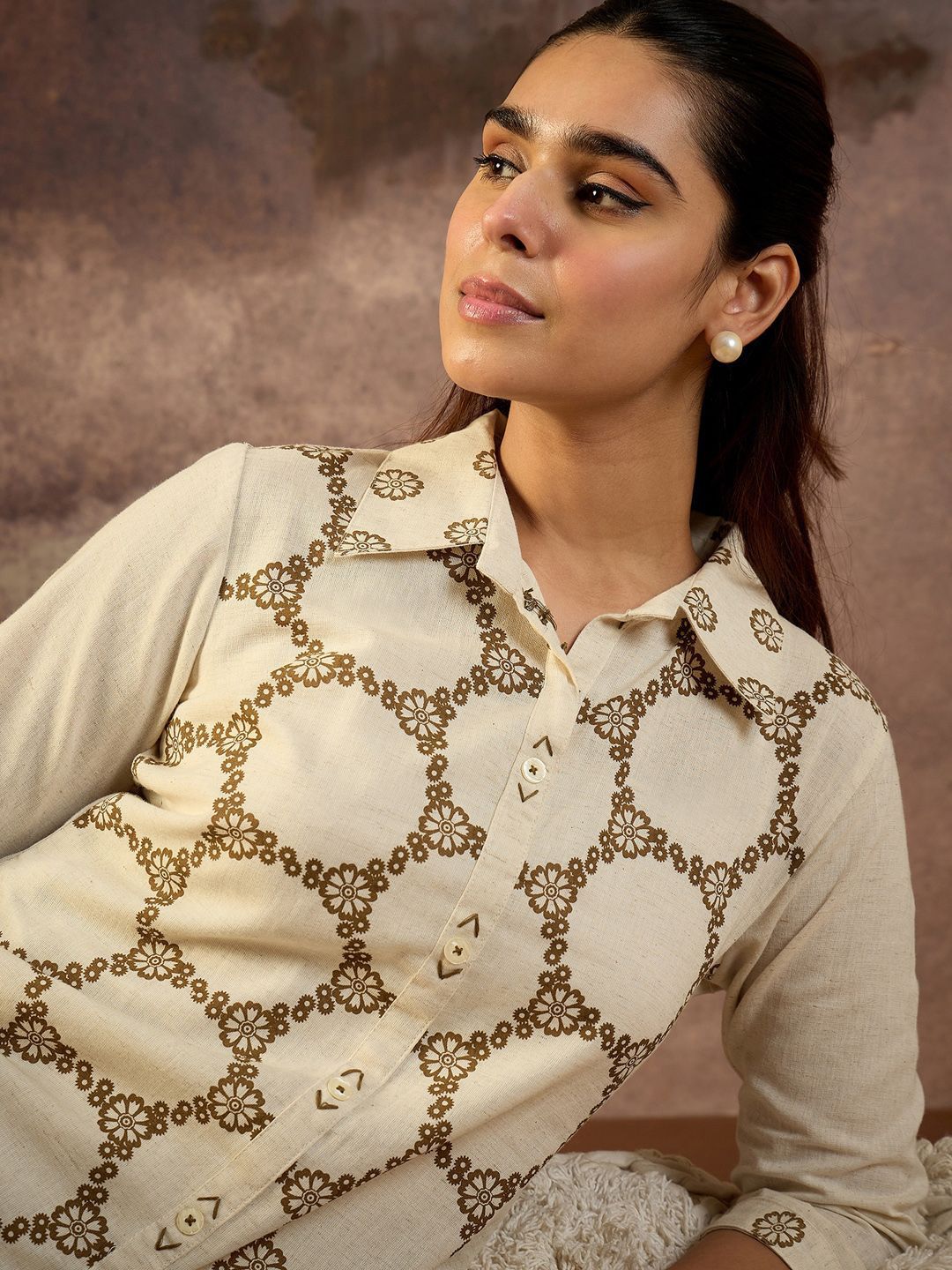 Geometric Printed Shirt Collar A-Line Kurta With Trousers