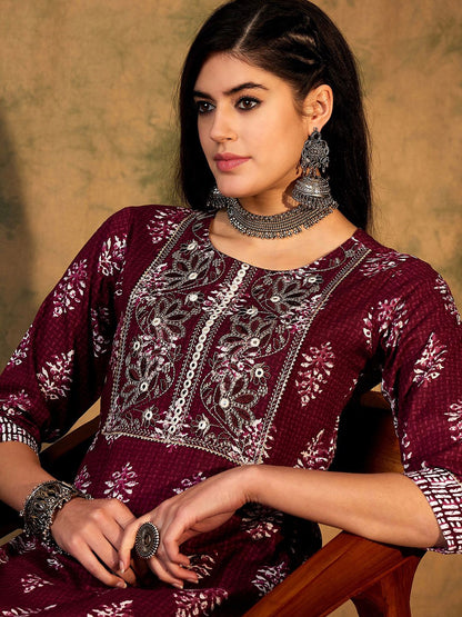 Dhiyona IE Burgundy Ethnic Motifs Printed Round Neck Mirror Work Straight Kurta