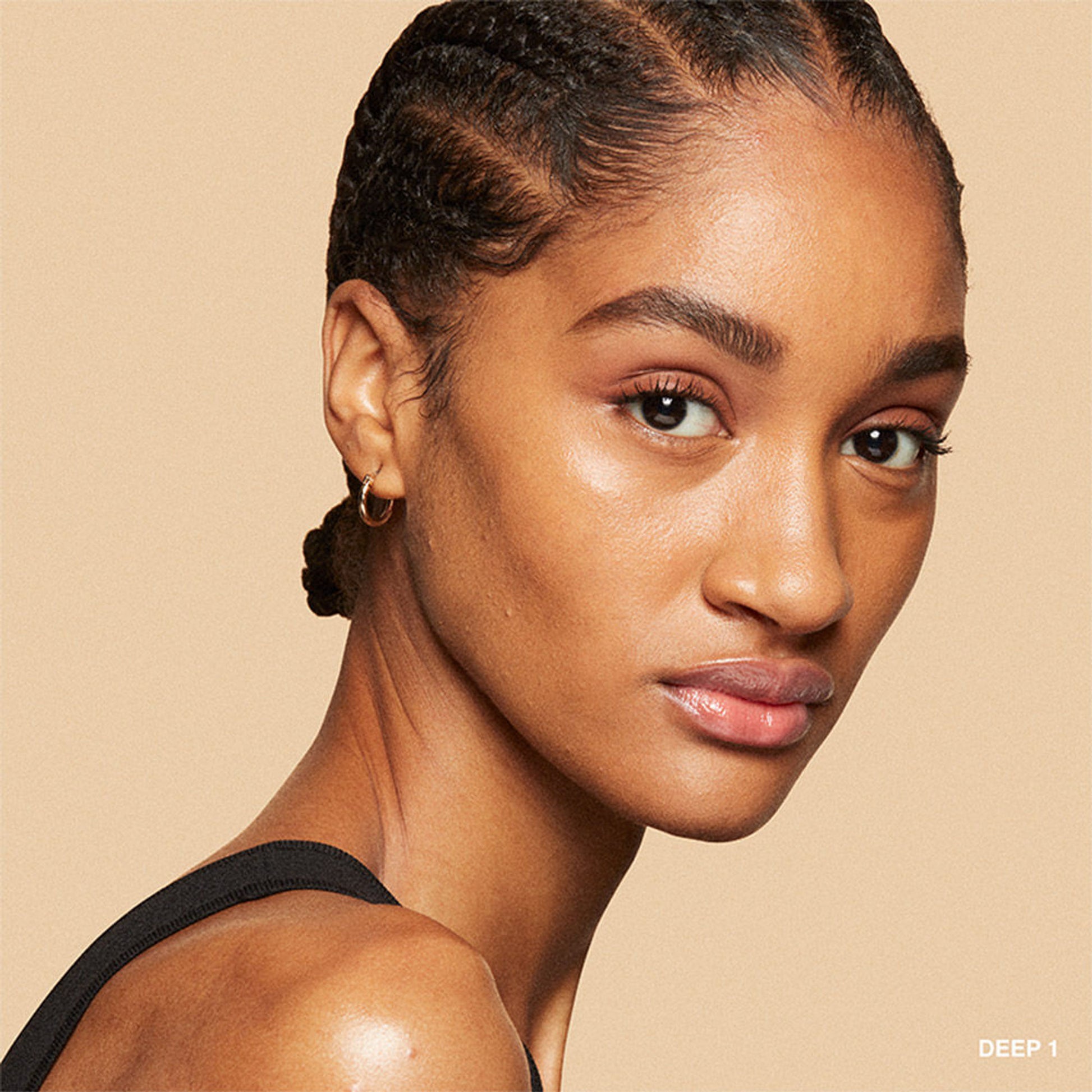 Bobbi Brown Vitamin Enriched Skin Tint - Deep 1