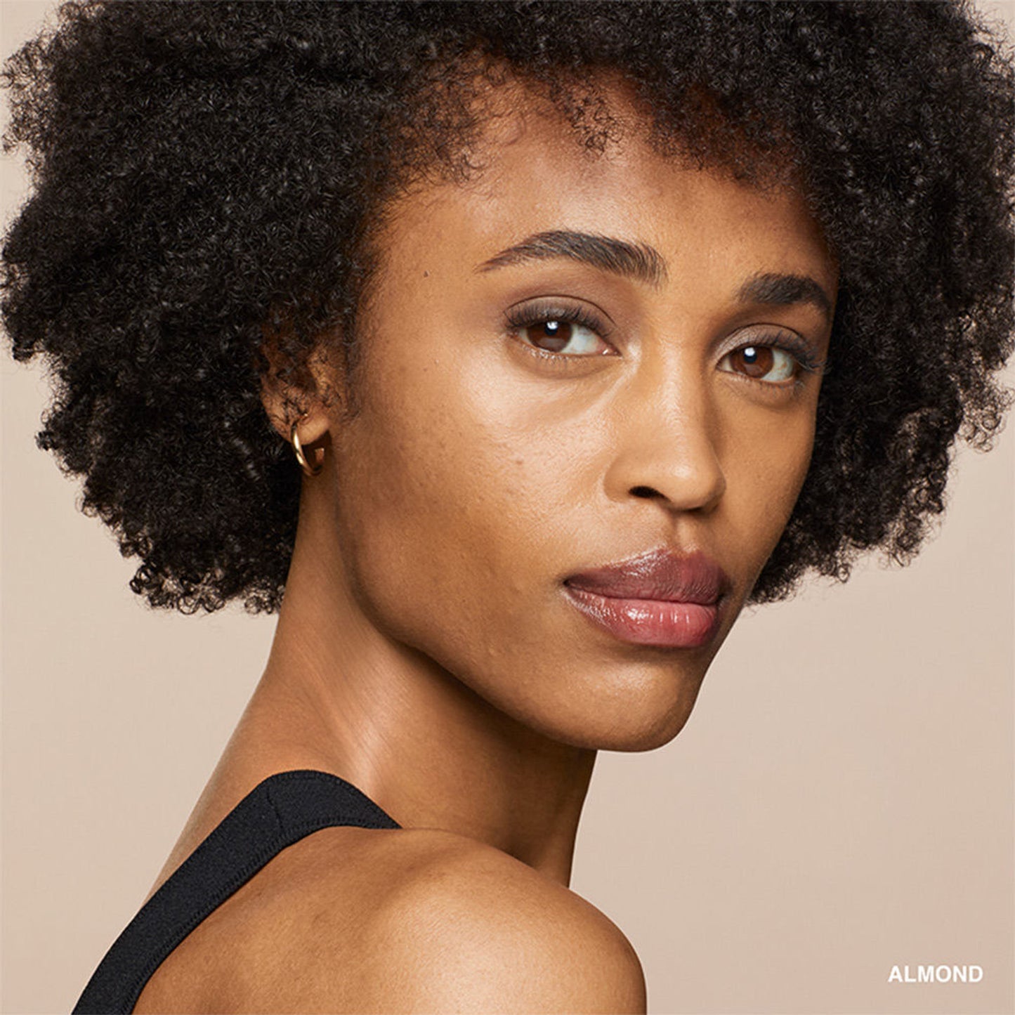 Bobbi Brown Skin Concealer Stick - Almond