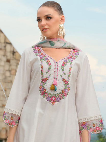 Women Embroidered Thread Work Kurta with Trousers & Dupatta