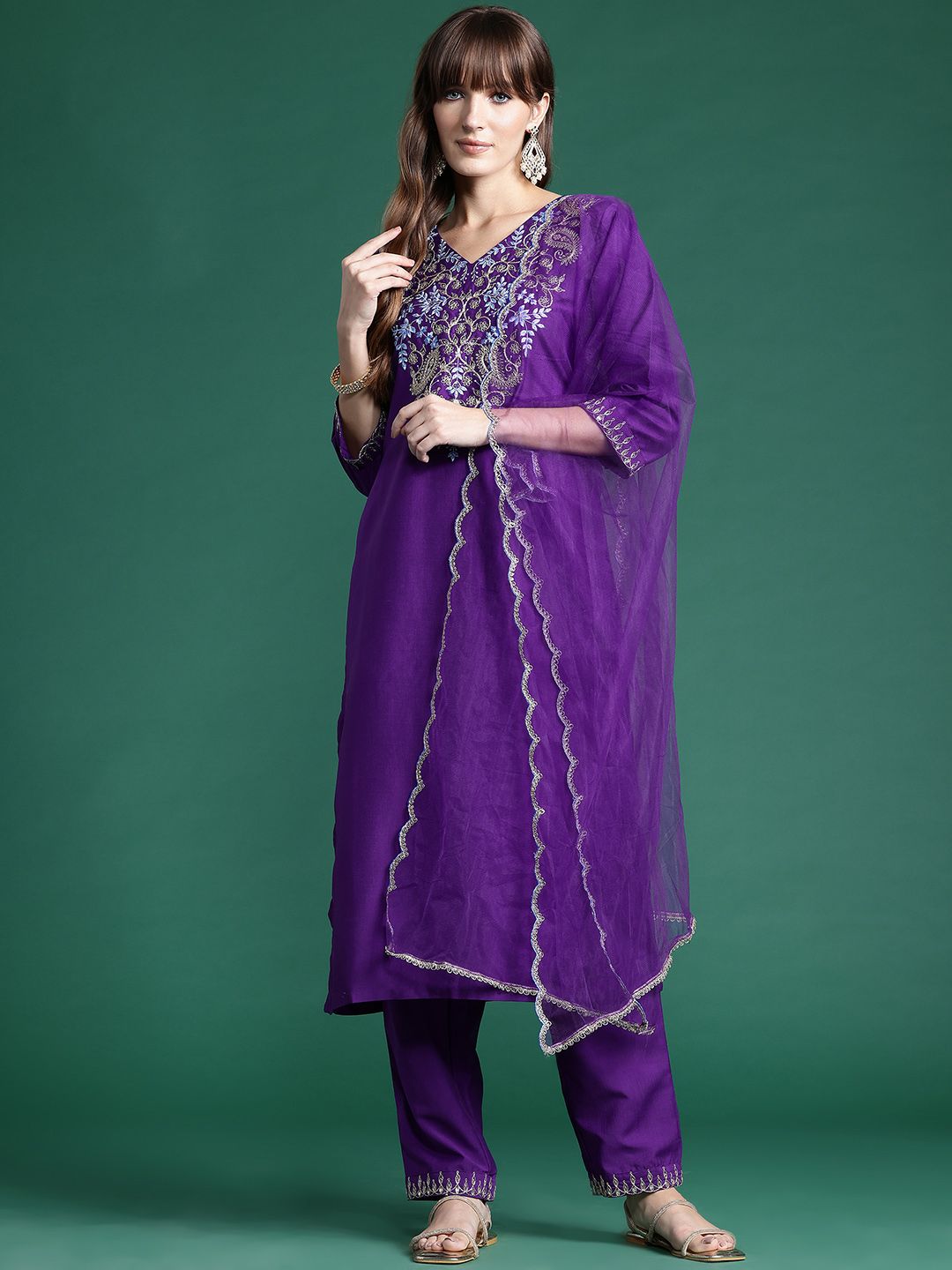 Floral Embroidered Regular Sequinned Kurta With Trousers & Dupatta