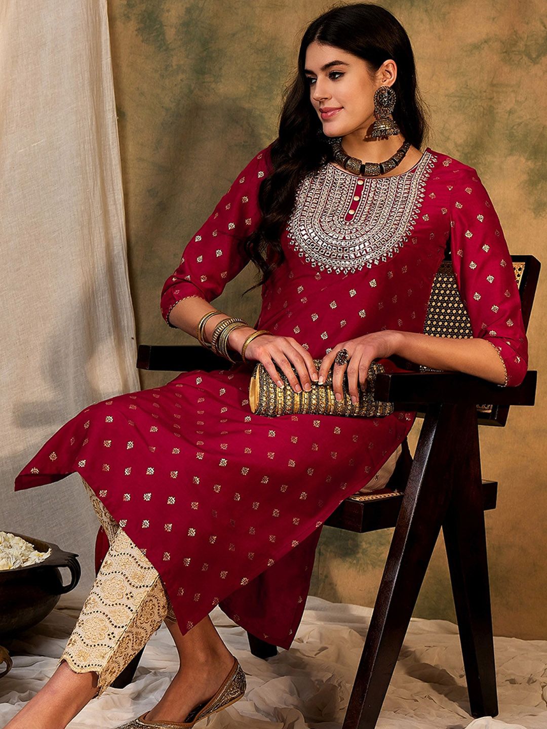 Dhiyona IE Ethnic Motifs Printed Thread Work Straight Kurta